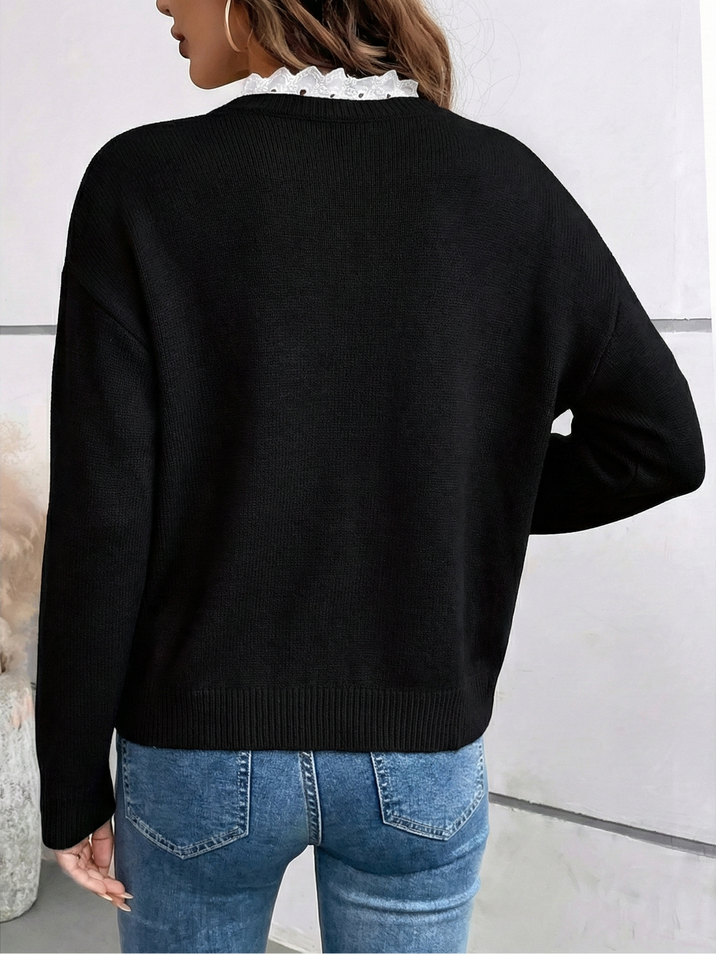 Celia | Jersey Elegante con Cuello de Encaje y Tacto de Cachemira