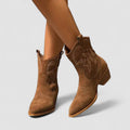 Aurora | Botines western con bordados elegantes